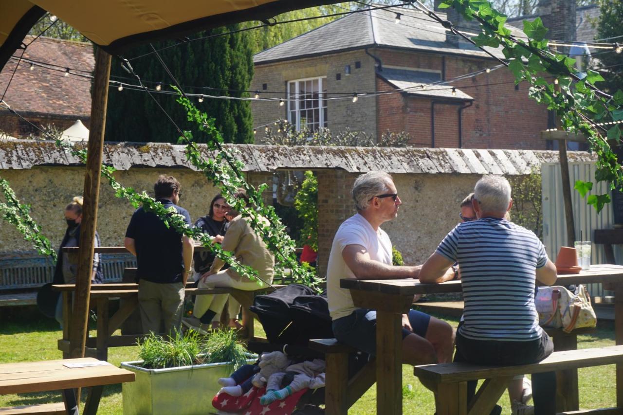 The Pembroke Arms Ξενοδοχείο Wilton  Εξωτερικό φωτογραφία