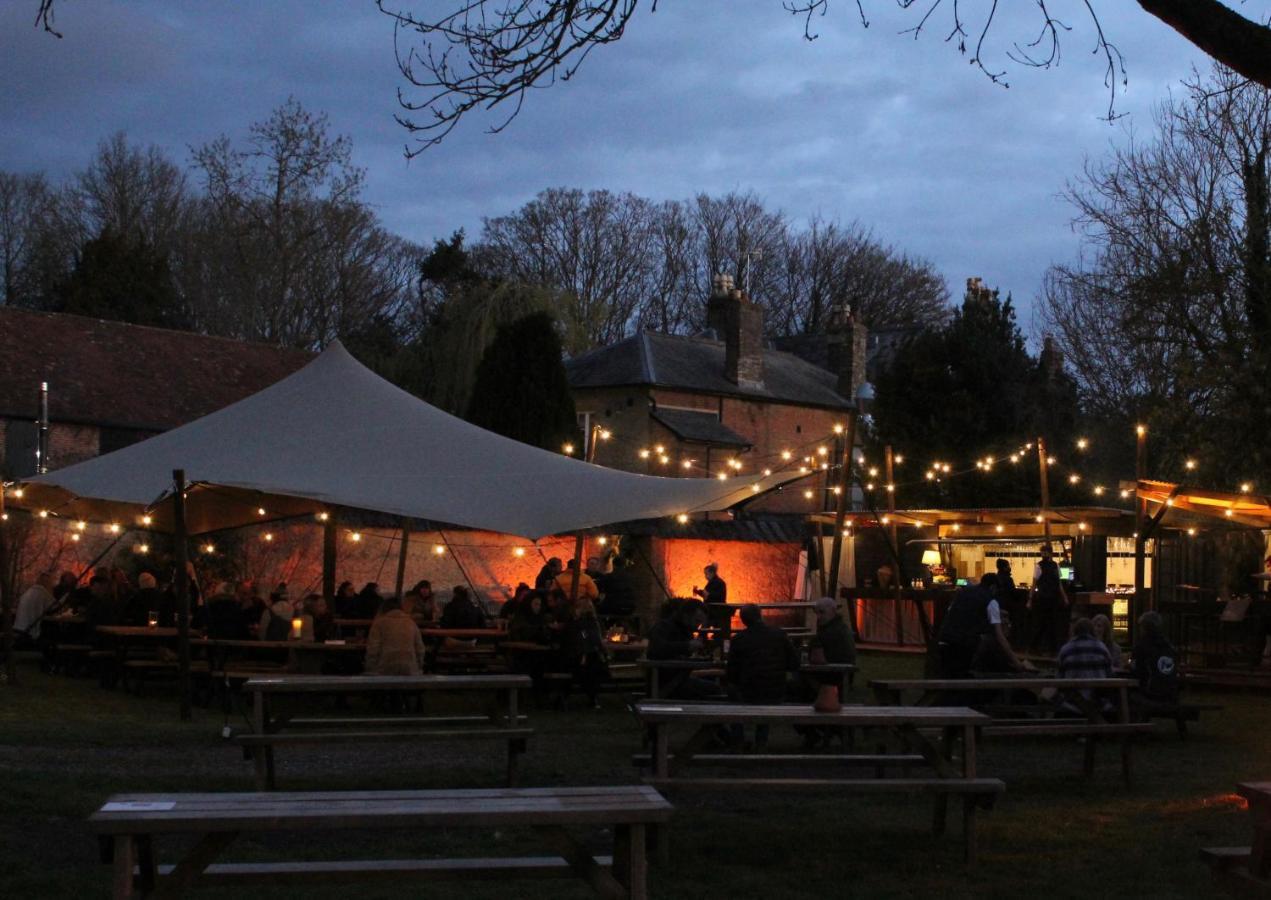 The Pembroke Arms Ξενοδοχείο Wilton  Εξωτερικό φωτογραφία